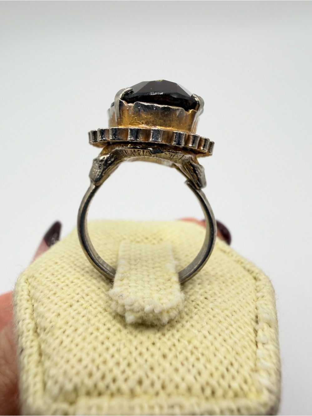Vintage 1960s gold-tone adjustable smokey quartz cocktail ring - Picture 6 of 14